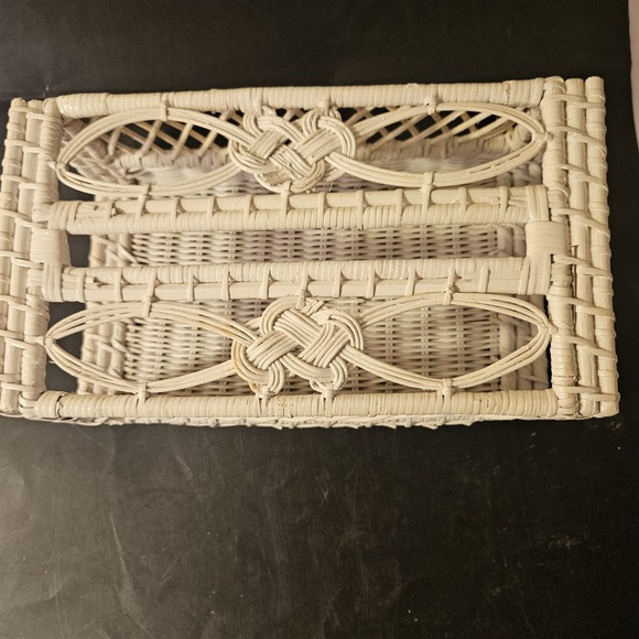 Vintage Woven White Wicker & Rattan Tissue Box Cover Rectangle Shaped - Picture 4 of 11
